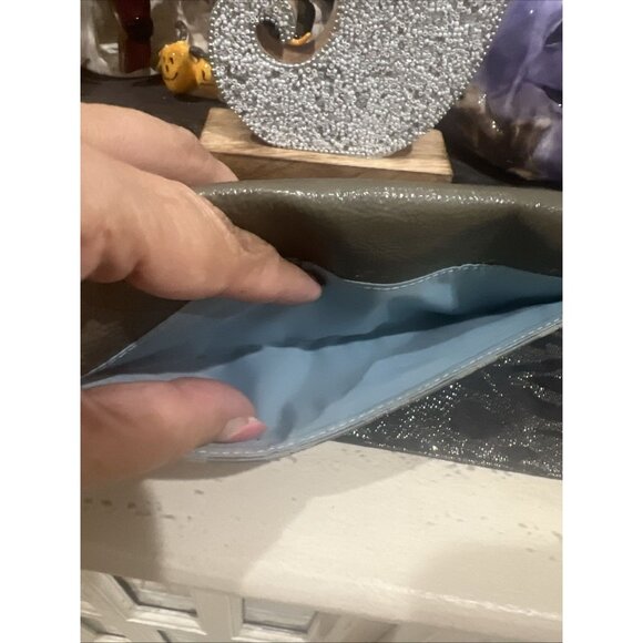 Coach Olive Green Dotted Signature Leather Checkbook Wallet - Picture 3 of 13